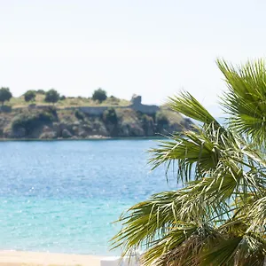 Apartament Giannis, Toroni